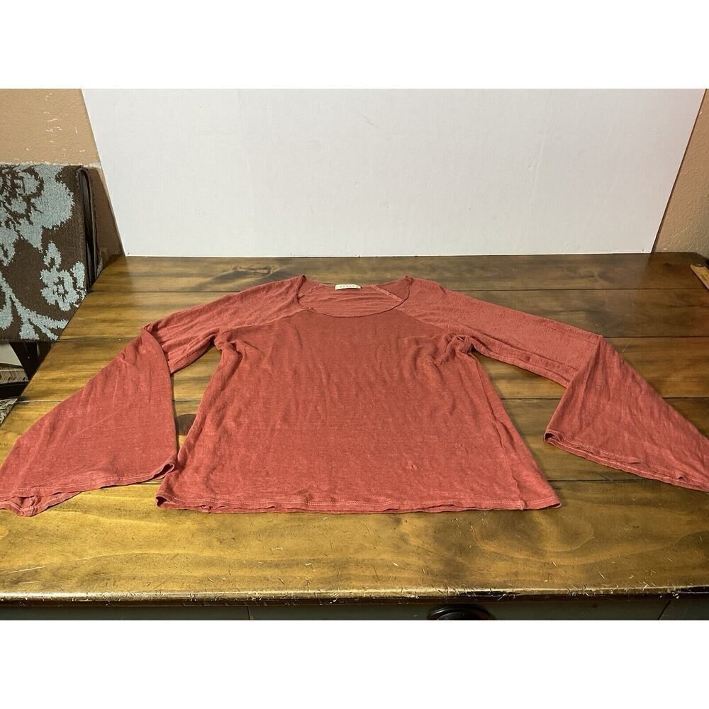 Stark X 100% Linen Bell Sleeve Size Large Red Blouse